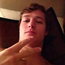 Rachel Soderstrom (@she_ratchet35)