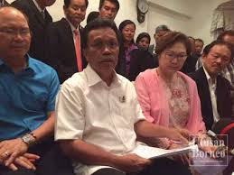 Yb datuk seri panglima wilfred madius tangau (bahasa cina: Shafie Peroleh Sokongan Majoriti Jadi Ketua Menteri Utusan Borneo Online