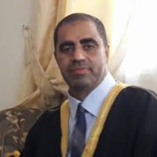 أقول مابيك وان غبت التفت صوبك وان التفت أسوي روحي عنك لاهي عسى ربي يخفف…‏