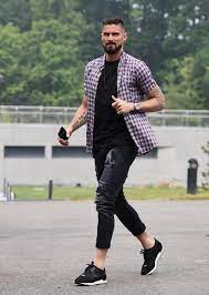 This means the average man needs to work for at least 16 years to earn the same as charming olivier. Pin Auf Olivier Giroud