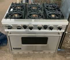 Freestanding professional style gas range with double oven, 6 burners, convection fan, cast iron grates, and blue porcelain oven interior, in the free standing gas range features 6 high powered gas burners which allow you to cook from a high heat for boiling, frying or searing to a low simmer for. Viking Range 36 For Sale Ebay