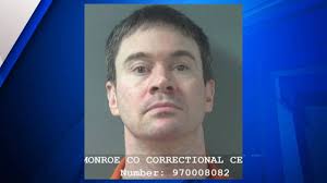 Residents help detain man who struggled against Bloomington officer