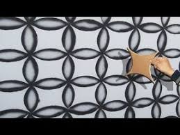 اصنع بنفسك أجمل ديكور ثري دي ورق حائط بقطعة كرتون و زجاجة اسبراي Youtube 3d Decor Abstract Artwork Artwork