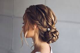Try out ombre looks, messy hairstyles, casual looks, man buns, dreadlocks, bangs there are so many exquisite hairstyles for men with long hair that it becomes increasingly hard to pick just one of the many versatile looks out there. 15 Formal Hairstyles Will Show You What The Elegance Is