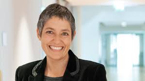 Berta Lopez's Instagram, Twitter & Facebook