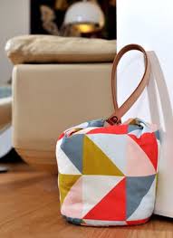 Le Cale Porte Est Un Element Deco A Part Entiere Alors Cale Porte Butoir De Porte Boudin De Porte