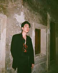 จุมพล อดุลกิตติพร ชื่อเล่น ออฟ พิธีกรและนักแสดงสังกัดจีเอ็มเอ็มทีวี แจ้งเกิดจากการเป็นพิธีกรรายการ five live fresh ทางช่อง bang channel. Rjuq Z4sbcbvbm