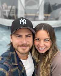 HAPPY 16TH ANNIVERSARY TO US!! Here's to another year together!!