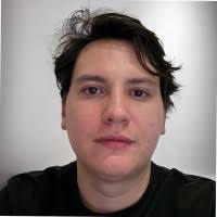 2 "Edison Herrera Moreno" profiles