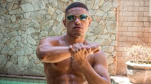 MC Pipokinha nua na varanda 18+ – veja o que aconteceu