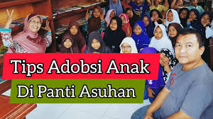 Republika.co.id, memiliki anak angkat lewat jalan adopsi kerap menjadi salah satu solusi pilihan pasangan suami istri yang tidak bisa memiliki keturunan. Bagaimana Untuk Mengambil Anak Dari Rumah Anak Yatim