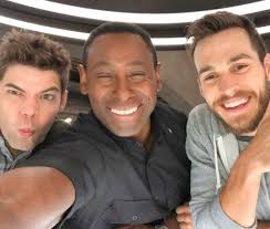 Jeremy Chris And David Ig Getting The Band Back Together Love That David Love His Shares Supergirl Crossover Supergirl Supergirl Tv