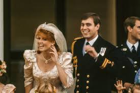 Pictures emerged of fergie arriving at the airport in. Prince Andrew And Sarah Ferguson S 1986 Wedding Photos Fergie And Andrew S Wedding Details
