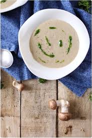 Veloute De Champignons De Paris A La Moutarde Chefnini Recette Veloute Champignon Inspiration Cuisine Cuisson Des Aliments