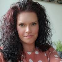 Sadie Walton's Instagram, Twitter & Facebook