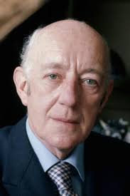 Shaw, (born august 16, 1888, tremadoc, caernarvonshire, wales—died may 19, 1935, clouds hill, dorset, england), british archaeological scholar, military strategist, and author best known for his legendary war activities in the middle east. Lawrence Of Arabia Cast And Crew