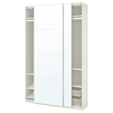 Memilih lemari kaca untuk display hiasan pada interior rumah memang tidak mudah, perlu penyesuaian terhadap kondisi rumah serta tema pada. Pax Auli Kombinasi Almari Pakaian Putih Kaca Cermin Ikea