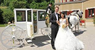 Ich mache den test mit euch und shoppe einige. Bilder Traumhochzeit Am Furstenhof Sturm Der Liebe Ard Das Erste