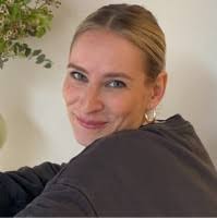 10+ "Laura Kinzel" profiles