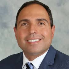 We'd like to congratulate to Gayle Young, Category Merchant at Giant Eagle  for the prestigious recognition of being named “Top Women in Health,  Wellness & Beauty” by Drug Store News.