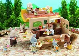 Fast Food Et Papa Chien Chiffon Figurine Sylvanian Families Europe Familles Sylvanian Miniatures Pour Maison De Poupee Figurine De Collection