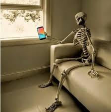 La Previa Ok On Twitter Yo Esperando Ganar Algun Sorteo Puedes ver la galeria de los memes de calavera esperando con celular y pasar un gran momento de risas y diversion con los memes ya creados por nuestros usuarios, encuentra el o bien puedes usar la plantilla para crear algun meme con nuestro meme generator. yo esperando ganar algun sorteo