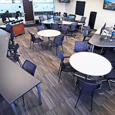 Smartdesks Enhance This Classroomofthefuture At Gulf Coast State College Fl Classroom Furniture Active Learning Classroom Classroom Design