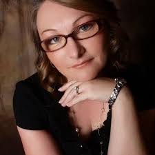 Amanda Slaughter's Instagram, Twitter & Facebook