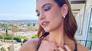 Lily James Reignites The Red Hair Trend With A New Copper Hue