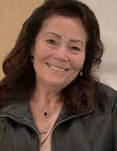 Constance Lemon's Instagram, Twitter & Facebook