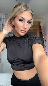 Natalie Orton's Instagram, Twitter & Facebook