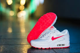 Nike Air Max 90 Glow Hyper Punch Eu Kicks Sneaker Magazine Nike Air Max Cheap Nike Air Max Nike Free Shoes