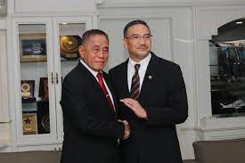 Kuala lumpur— menteri pertahanan malaysia hishammuddin hussein menyatakan bahwa malaysia siap mengirimkan militernya ke yerusalem, jika dibutuhkan. Mindef Malaysia On Twitter Yb Ds Hishammuddinh2o Menerima Kunjungan Hormat Drpd Menteri Pertahanan Republik Indonesia Sempena Mesyuarat Ke 40 Gbc Malindo 2017 Https T Co Qhzwwpo2nv