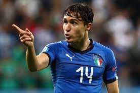Italyan efsansi enrico chiesanın babası gibi futbolcu olan oğlu. Inter Target Federico Chiesa I Have Already Played In A 3 5 2 System