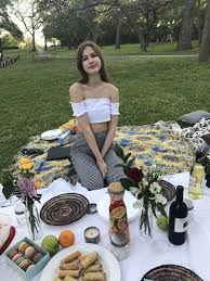 Pinterest helps you find inspiration to create a life you love. Twitter Picknick Outfits Romantische Picknicks Picknick Ideen