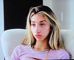 Criticism of a Young Woman's Behavior in a Relationship