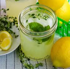 Kalau korang nak tambah sikit air gula pun ok, tapi jangan manis sangat). How To Make Lemon Thyme Lemonade With Fresh Mint