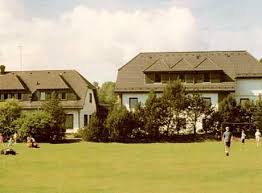 House humboldt stone is located in the north of rolandseck on the border of districts oberwinter and the conference facility was named haus humboldtstein after alexander von humboldt. Haus Humboldtstein In Rolandseck Mieten Fur Events Eventlokale De