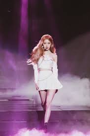 Blackpink's rosé unveiled the track list for her single album r! How Will Rose Blackpink Shine After Being Given A Solo Chance Kbizoom