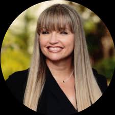 Shannon Nunez's Instagram, Twitter & Facebook