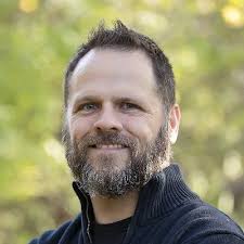 Eric Hind (@1a1549b72a2649e)