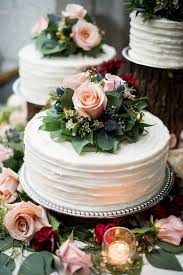 10 Easy Ways To Create A Simple And Elegant Wedding Cake Of Your Own Elegantweddinginvites Com Blog In 2020 Simple Wedding Cake Textured Wedding Cakes Wedding Cake Roses