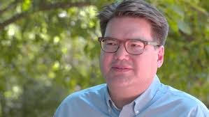 Doug White's Instagram, Twitter & Facebook