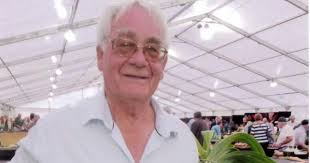 Linton gardener takes away first prize at show for his extra large leeks