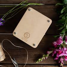 Fiftyflowers offers beautiful, farm fresh cut flowers and floral supplies at wholesale prices. Flower Press Posy Mini Sow N Sow