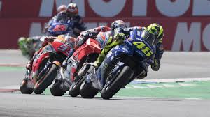 Clicca semplicemente sul nome dello sport nel menu in alto o il nome della nazione nel menu di sinistra e seleziona la competizione che desideri. Motogp Assen Valentino Rossi Kritisiert Andrea Dovizioso Fur Agressives Uberholmanover Eurosport
