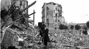 Fenomena ini terjadi karena berbagai faktor penyebab. Gempa Bumi Terdahsyat Yang Pernah Tercatat Di Eropa Kumparan Com