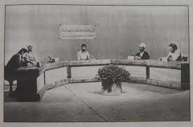 احسان طبری، از تاسیس حزب توده در نخستین سال های دهه سی تا سال ۱۳۶۲ که بازداشت شد، با نفوذترین، معروف ترین و. Ø§Ø­Ø³Ø§Ù† Ø·Ø¨Ø±ÛŒ ÙˆÛŒÚ©ÛŒ Ù¾Ø¯ÛŒØ§ Ø¯Ø§Ù†Ø´Ù†Ø§Ù…Ù‡ Ø¢Ø²Ø§Ø¯