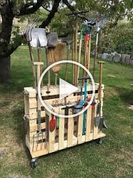 Outils De Jardinage Organiser Un Transpalette Avec Roll Artjardin Avec Jardinage Organiser O En 2020 Outils Jardinage Outils De Jardin Rangement Outils Jardin