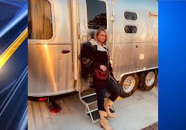 She was previously married to. Ovsfuh2xpb8dbm